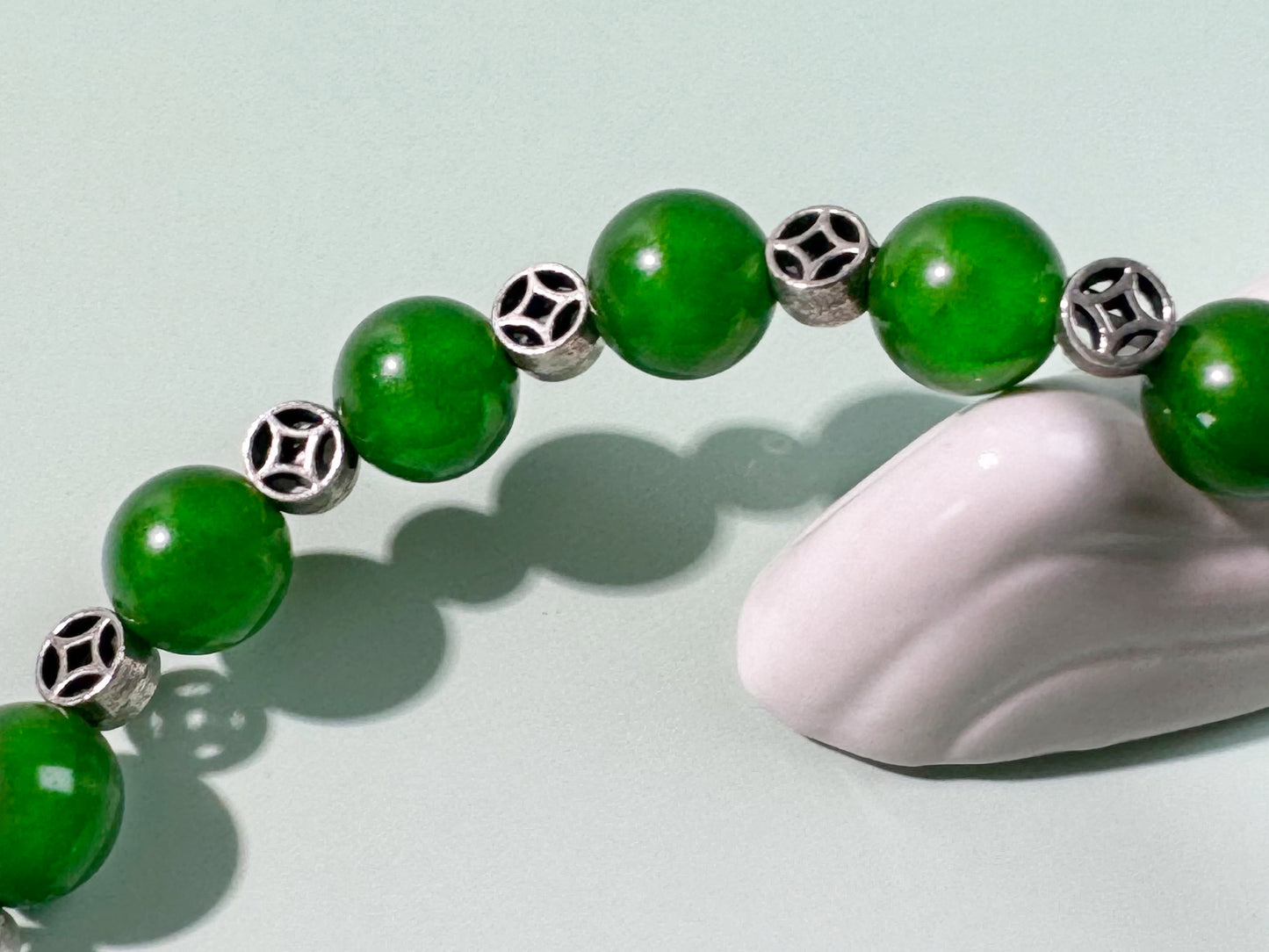 Taoist Harmonious Women's Energy Bracelet: Jade & Wood Elegance