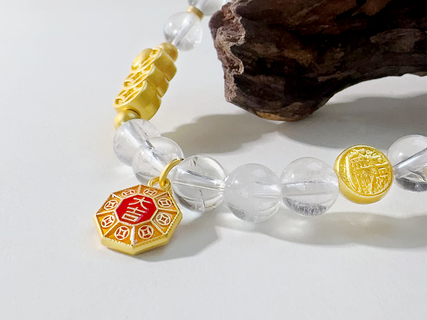 Taoist Women's Crystal Bracelet: Clarity & Golden Harmony